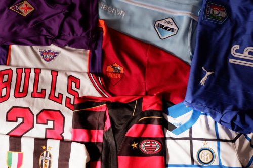 [FOOTBALL] : What if the soccer jerseys were basketball jerseys?