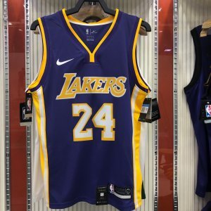 Kobe Bryant Los Angeles Lakers - Purple Swingman #24