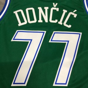 Dallas Mavericks Luka Doncic #77 Green Hardwood Classics 2020-2021 Jersey - Classic Edition - image 5