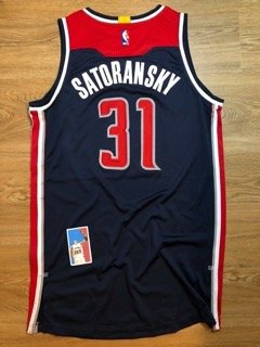 Tomas Satoransky Wizards Auto'd Game Worn Used Jersey NBA Adidas Size L Bulls