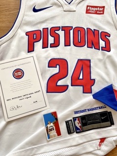 Eric Moreland Detroit Pistons COA Game Worn Used Jersey Nike NBA Jersey - image 3