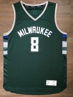 Matthew Dellavadova Fanatics Jersey size M Medium Milwaukee Bucks Green NBA EUC