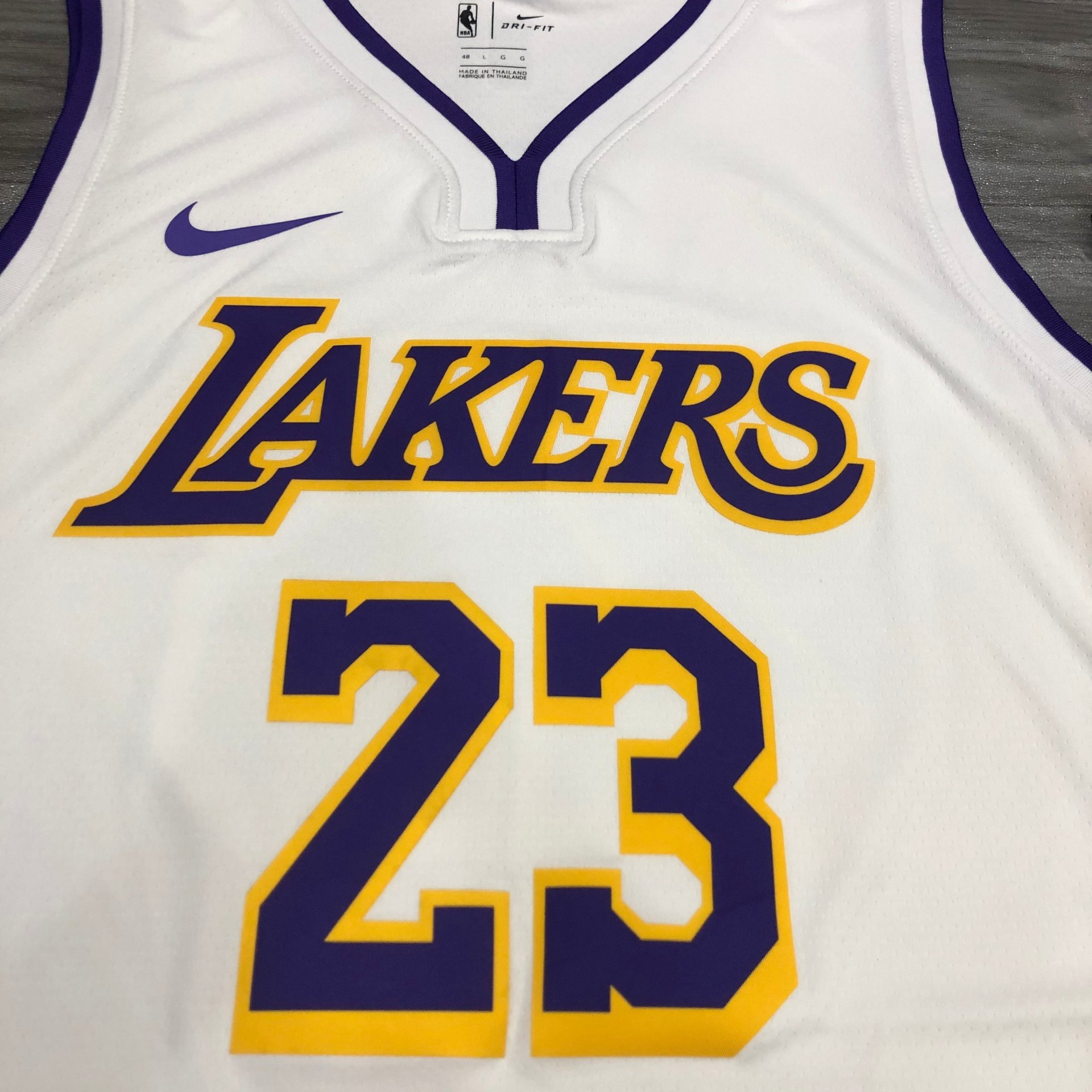 Los Angeles Lakers 23 LeBron James White 202121 City Edition