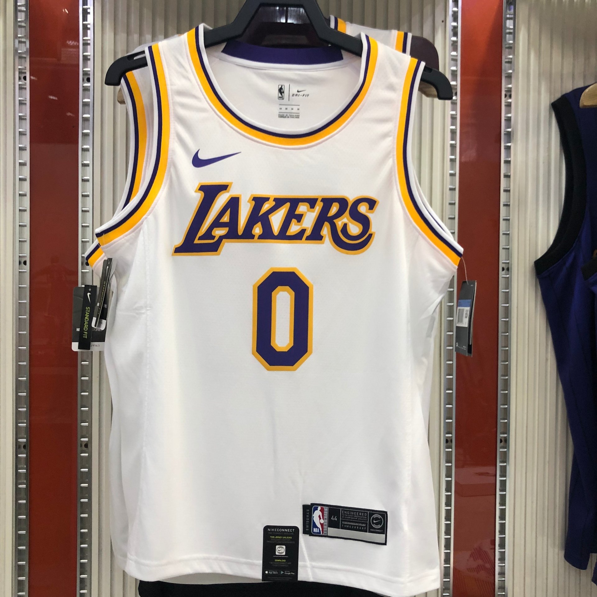 NikeConnect to Enhance Fan Experience With New Lakers Jerseys