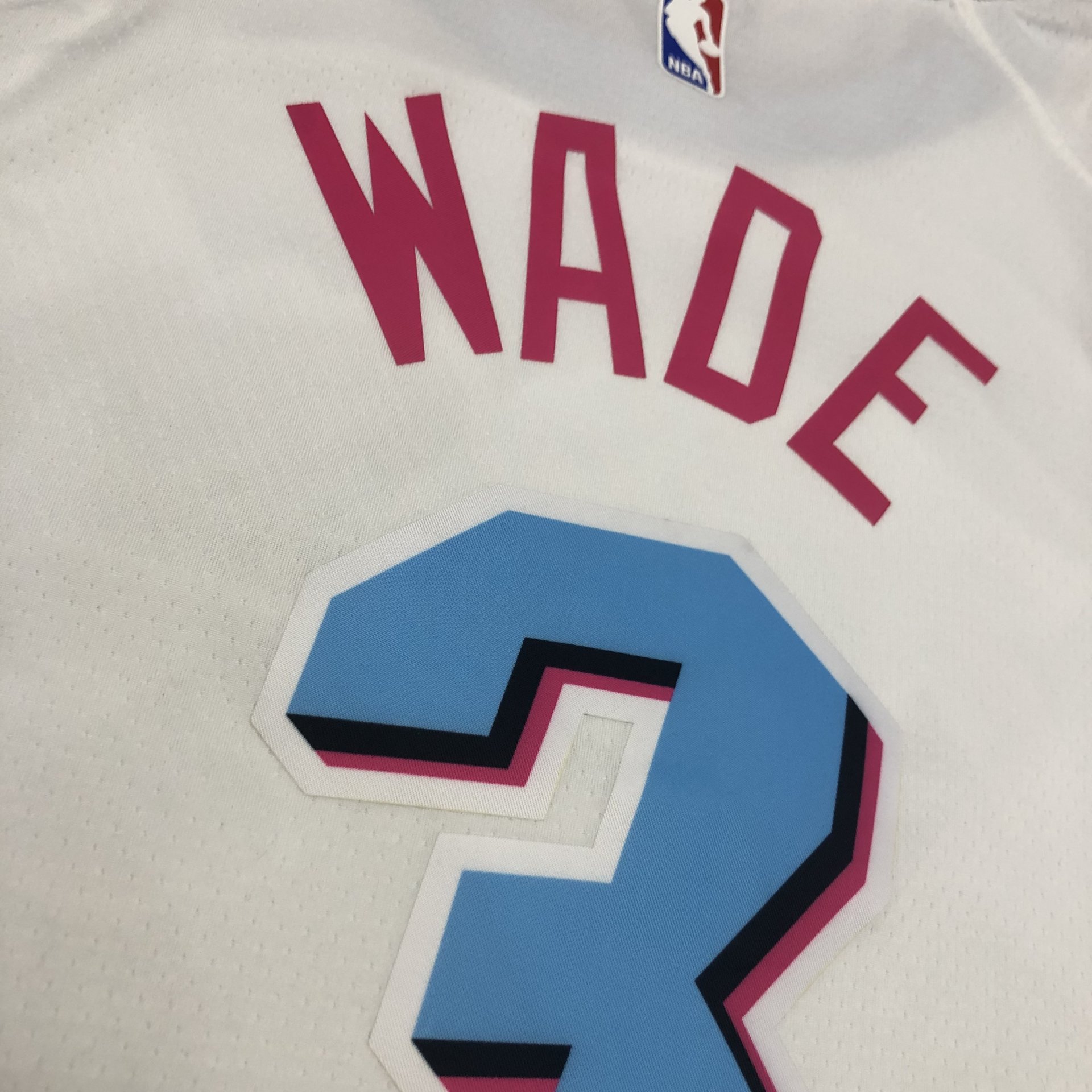 NBA Miami Heat Dwayne Wade White Replica Jersey, Large 