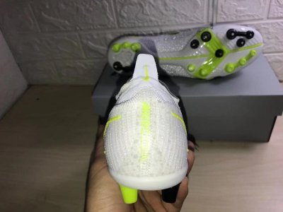 Men's shoes Nike Assassin 14th generation - image 18