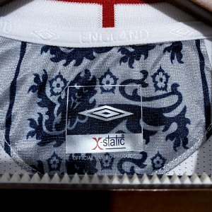 Retro 2005 England home S-XXL - image 11