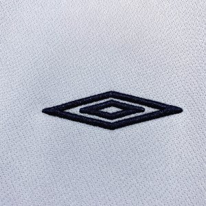 Retro 2005 England home S-XXL - image 3