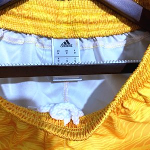 2021-2022 Flamengo Goalkeeper Shorts Yellow S-2XL - image 7