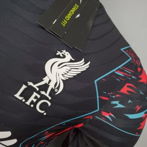 Liverpool 202021-2022 away - image 4