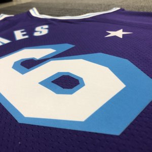 Lebron James - Los Angeles Lakers *City Edition 2022* - image 3