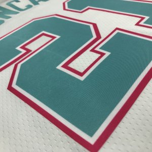 Tim Duncan - San Antonio Spurs *CITY EDITION* - image 3