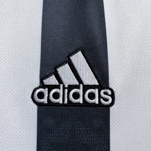 2021-2022 Juventus home - image 5