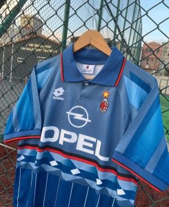 AC Milan 1995 - image 7