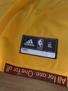 Matthew Dellavedova Cleveland Cavaliers Adidas Mens Jersey Yellow Size XL NBA