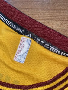 Matthew Dellavedova Cleveland Cavaliers Adidas Mens Jersey Yellow Size XL NBA - image 4