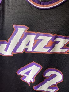 Donyell Marshall Utah Jazz Vintage Champion Replica NBA Jersey Black Size 40 #42 - image 3