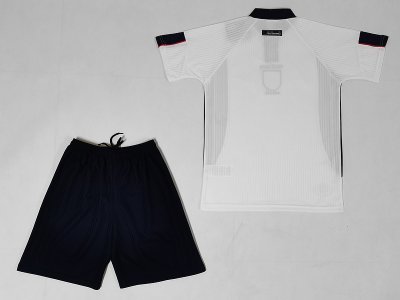Kids: England home 1998 season - image 10