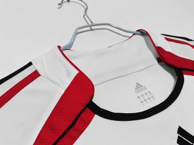 Long sleeves: 2006/07 season AC Milan away retro - image 3