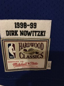 Mitchell & Ness Mens Dirk Nowitzki Authentic Jersey - image 4