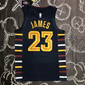 LeBron James - Cleveland Cavaliers *Tail jersey* - image 4