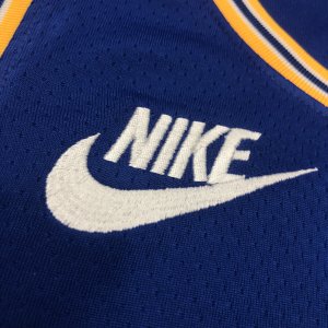 Stephen Curry - Golden State Warriors *Classic Edition* - image 13