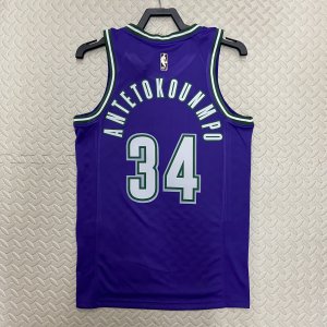 Giánnis Antetokoúnmpo - Milwaukee Bucks *Classic Edition* - image 17