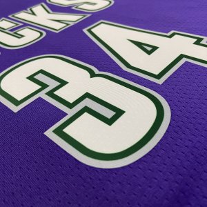 Giánnis Antetokoúnmpo - Milwaukee Bucks *Classic Edition* - image 6