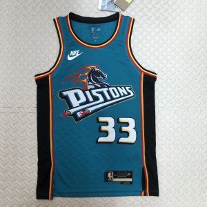 Grant Hill - Detroit Pistons *Classic Edition* - image 7