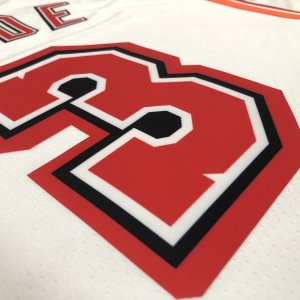 Dwyane Wade - Miami Heat *Classic Edition* - image 6