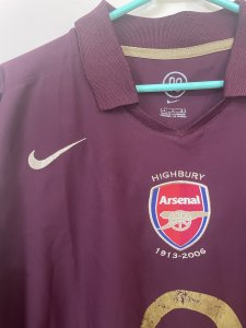 Arsenal 2005 home shirt - image 4