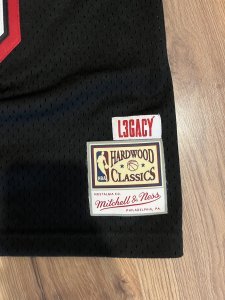 Dwayne Wade Miami Heat #3 retirement legacy jersey