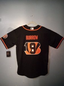 Joe Burrow baseball Button-up MLB  Jersey . Men's Large.
