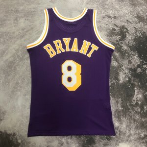 Kobe Bryant - Los Angeles Lakers #8 *SHOWTIME* - image 4