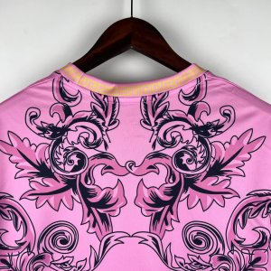 Italy X Versace Edition  22-23 PINK season soccer jersey - image 4