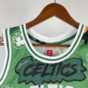 Kevin Garnett - Boston Celtics #5 *Slap Stickers Edition* - image 3
