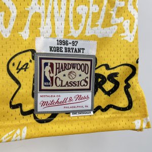 Los Angeles Lakers - Kobe Bryant #8 *Slap Stickers Edition* - image 7