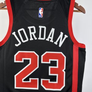 Michael Jordan - Chicago Bulls *City Edition* #23 - image 12