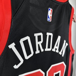 Michael Jordan - Chicago Bulls *City Edition* #23 - image 7