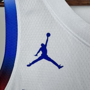 Victor Wembanyama - France Team *White* #32 Olympic Games - image 5