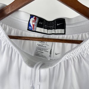 Cleveland Cavaliers - Short *white* - image 3