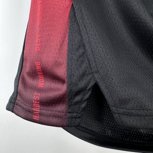 Miami Heat - Short *Black / RARE* - image 9