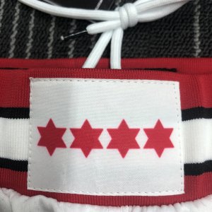 Chicago Bulls - Short *White* - image 5