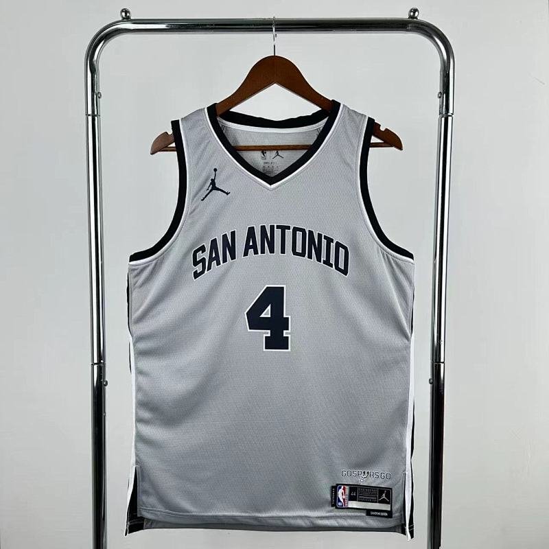 San Antonio Spurs Limited Edition Grey - De'Aaron Fox #4