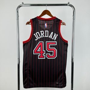 Chicago Bulls Jumpman Limited Edition - Michael Jordan #45 - image 3