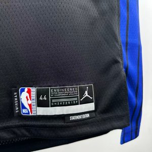 New York Knicks Limited Edition - Jalen Brunson #11 - image 4