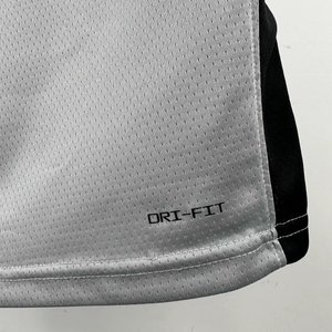 San Antonio Spurs Limited Edition Grey - De'Aaron Fox #4 - image 7