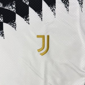 Juventus - 26-27 Juventus White with Black Geometric Pattern 1994 Vintage Remake Jersey - image 3