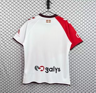 La Liga - 26-27 SD Eibar Red & White Diagonal Split Home Jersey - image 2
