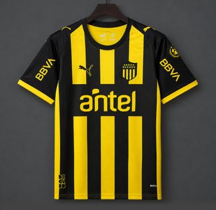 Uruguay - 26-27 Atletico Penarol Home Jersey - image 1